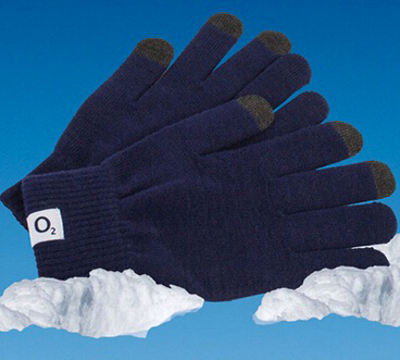 Smartphone-Handschuhe im o2 Winterkalender